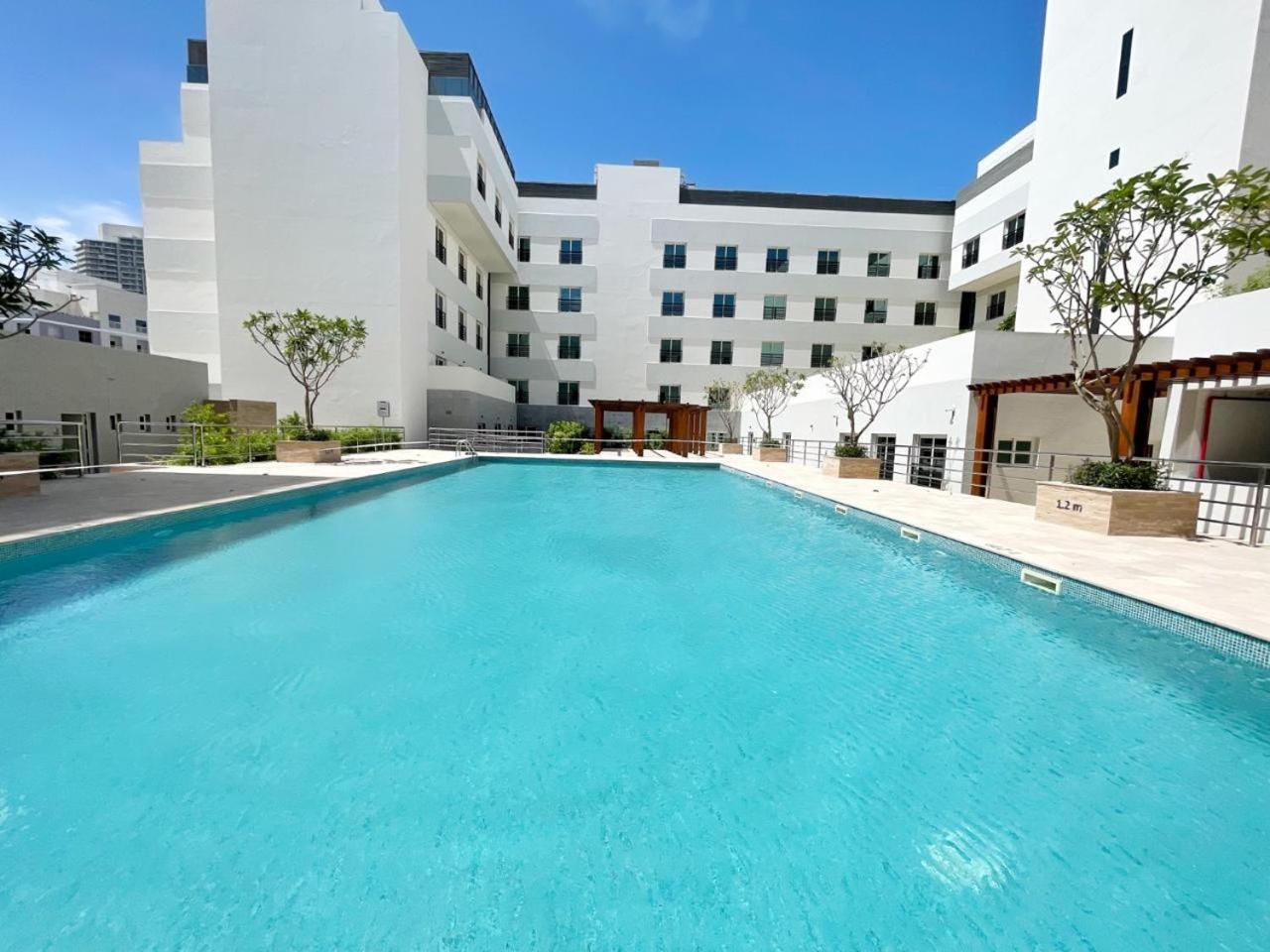 Zenith Smart Vacation Homes, Zenith J2 Jvc Apartment *